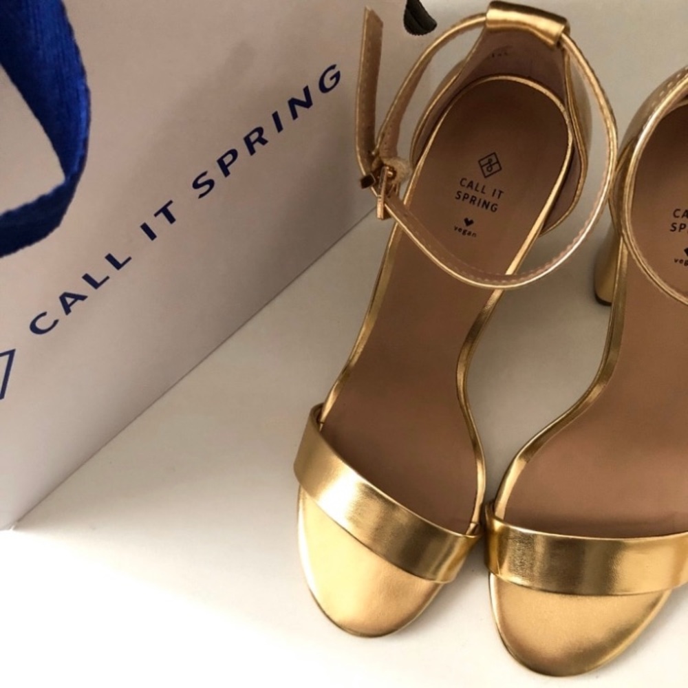 Call it Spring Gold Tayvia Block Heel Sandal